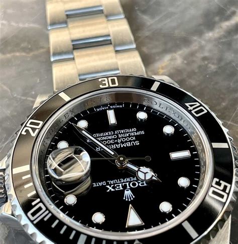 rolex submarine rehaut